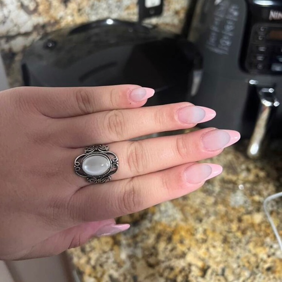 Oval Antique Silver Vintage Look Ring - Picture 12 of 12